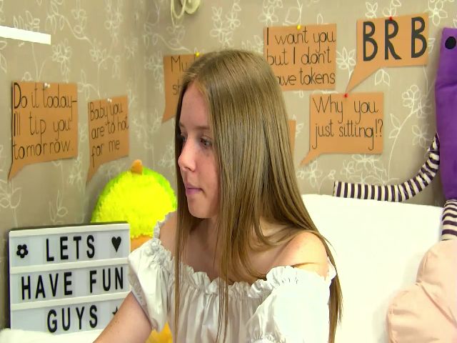 Live sex webcam photo for CaNaDaDi #254716365