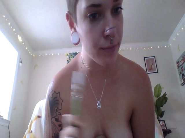 Live sex webcam photo for PonyoLovesHam #262270053