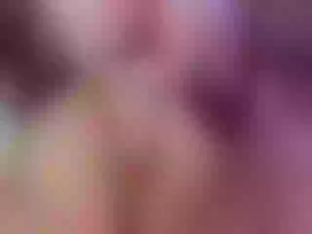 Live sex webcam photo for Sophie_pink18 #255203392