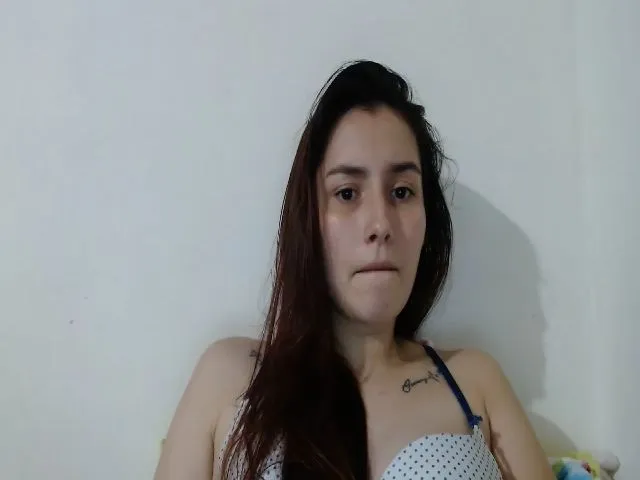 Live sex webcam photo for Girlhot29 #264662858