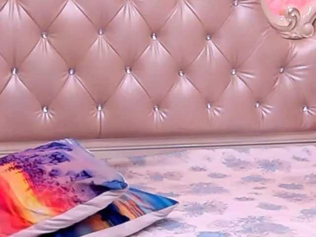 Live sex webcam photo for CarmellaAngel #287944417