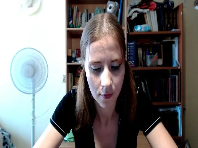 Live sex webcam photo for WinterGoddess #255060943
