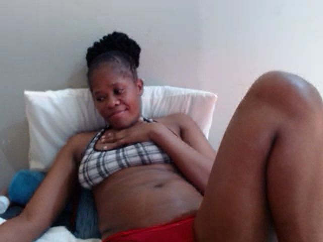 Live sex webcam photo for MisCandyRush #255530352