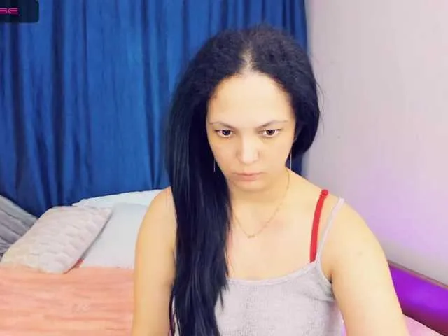 Live sex webcam photo for MilfVenus #241071895