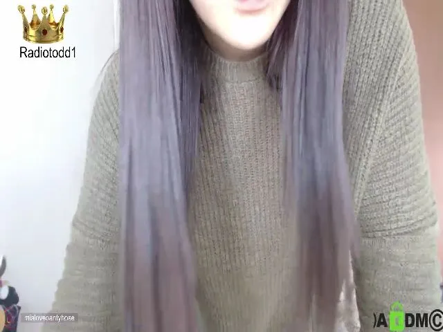 Live sex webcam photo for Miahot21 #257014703