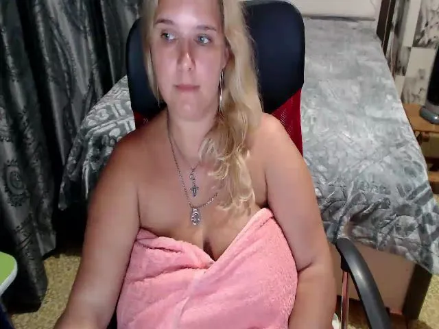 Live sex webcam photo for Boobylana #259562875
