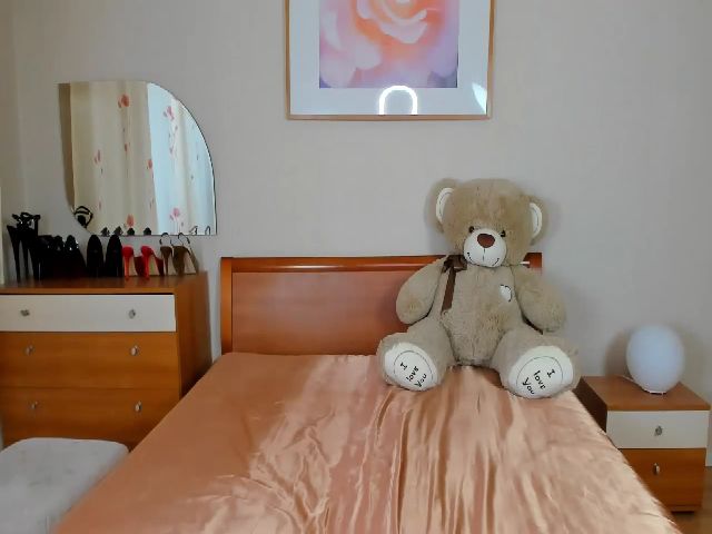 Live sex webcam photo for SofiaReginald #256684592