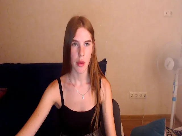 Live sex webcam photo for Vesnyshka #262333815