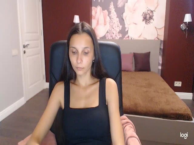 Live sex webcam photo for Emmy_Gray #264769099