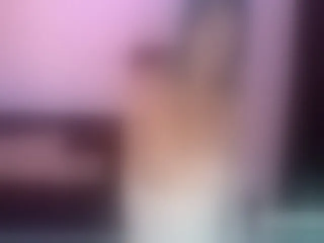 Live sex webcam photo for MaiiAngel #261618776