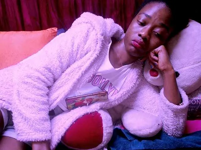 Live sex webcam photo for JahFoxy #256853647