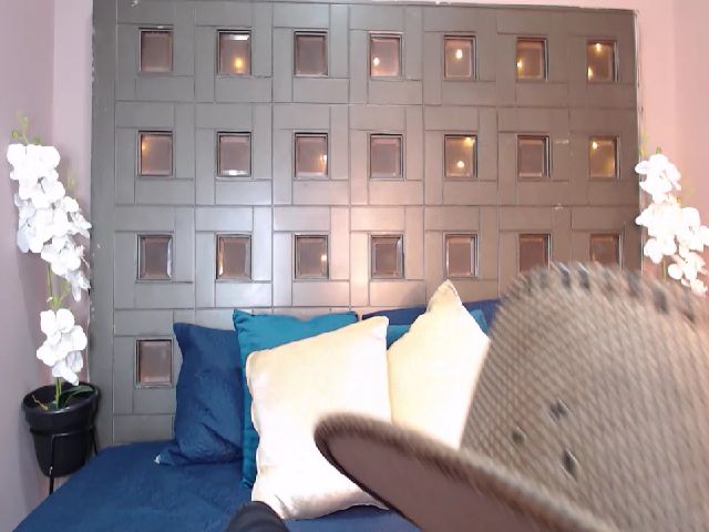 Live sex webcam photo for Alanna_Brown #256057868