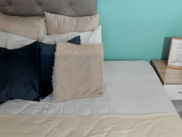 Live sex webcam photo for circenmilen #252374883