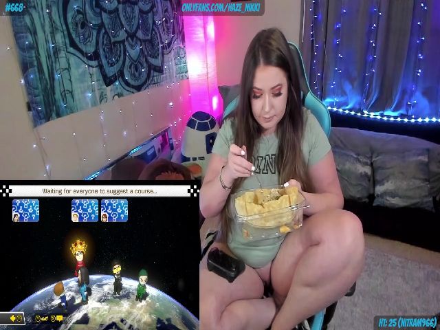 Live sex webcam photo for Nikki_Haze #253349572