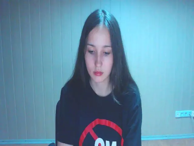 Live sex webcam photo for CuddliesKriss #252612290