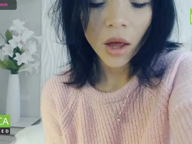 Live sex webcam photo for look-at-me #241160272