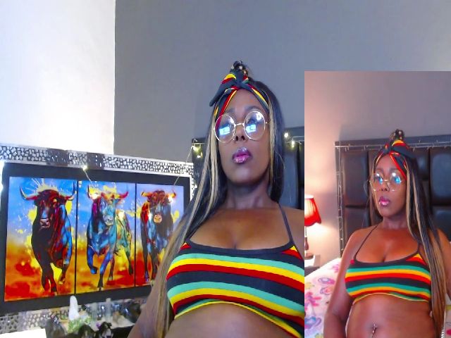 Live sex webcam photo for Canela01 #256298066