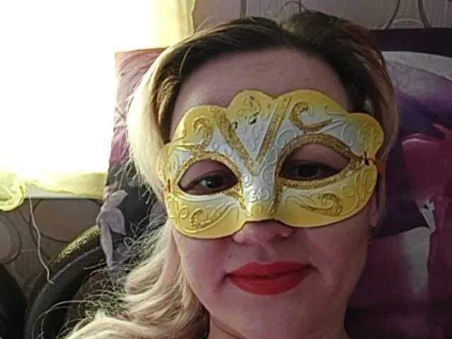 Live sex webcam photo for LauraLeight #241108653