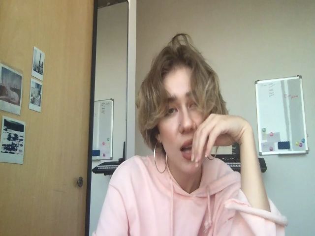 Live sex webcam photo for Miss_Bonnet #260999370