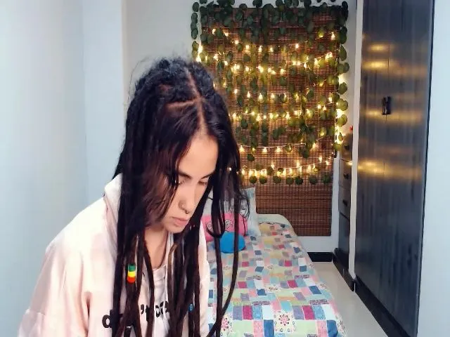 Live sex webcam photo for Luna__sparkly #260387256