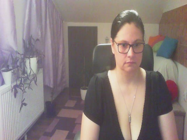 Live sex webcam photo for boosty4you #254270791