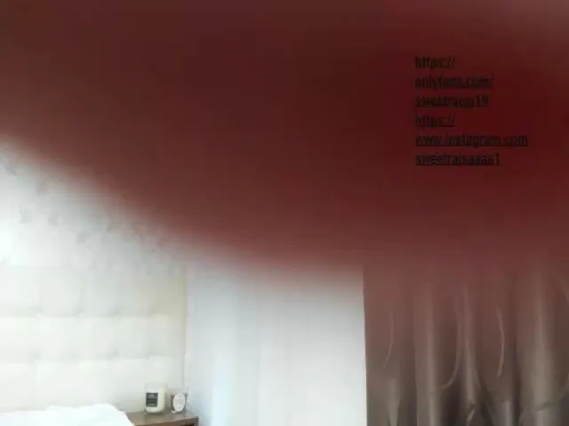Live sex webcam photo for LovelyRaisa #253911840
