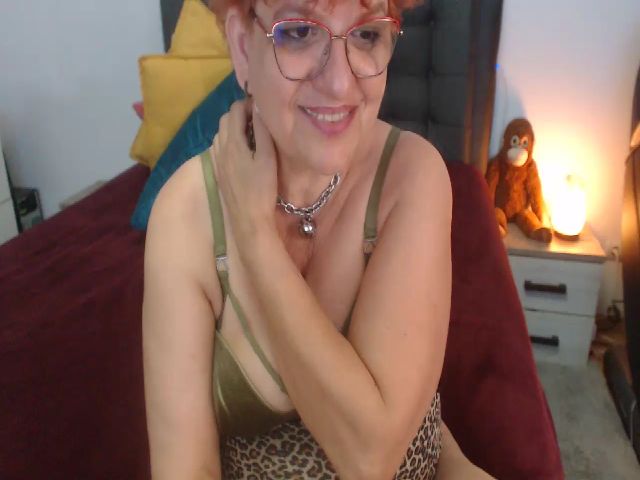 Live sex webcam photo for Maggiemilff #255876441