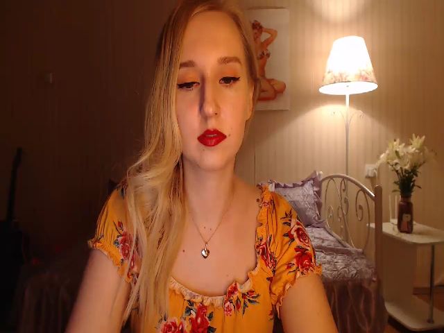 Live sex webcam photo for Julia_Berry #253196607