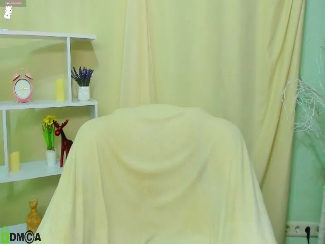 Live sex webcam photo for Gloria_grey_ #254831639