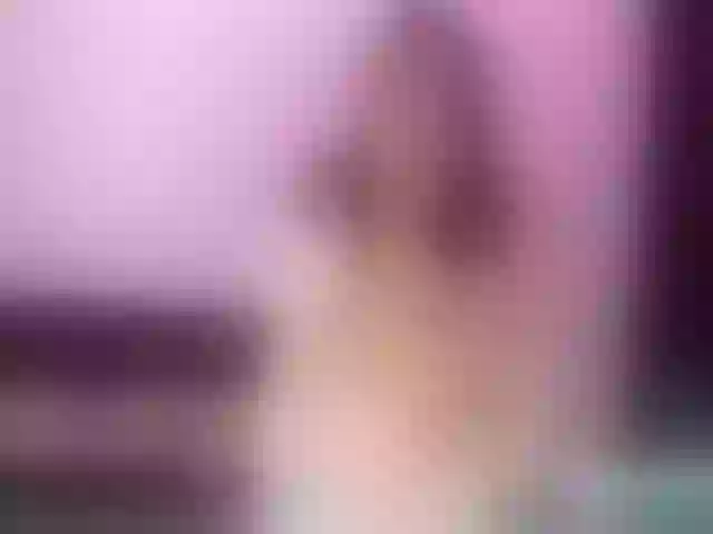 Live sex webcam photo for MaiiAngel #252687045