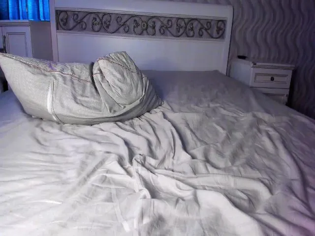 Live sex webcam photo for StephanyLuxe #287869778