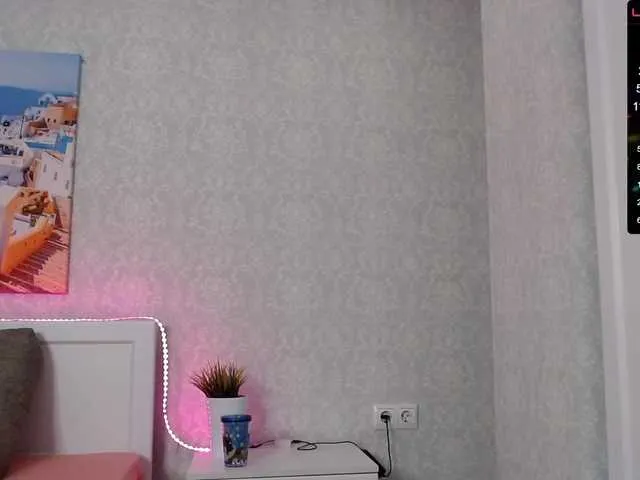 Live sex webcam photo for linahen #241401995