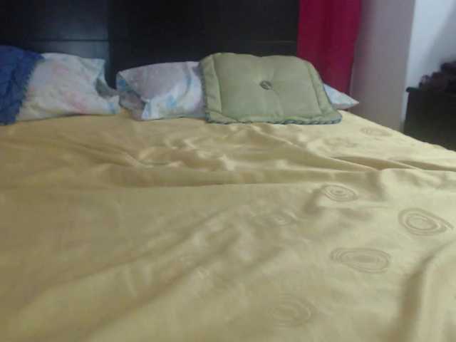 Live sex webcam photo for Daizy-cooper #243159711