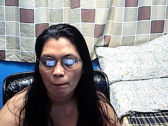 Live sex webcam photo for hOtGranny4u #241079026