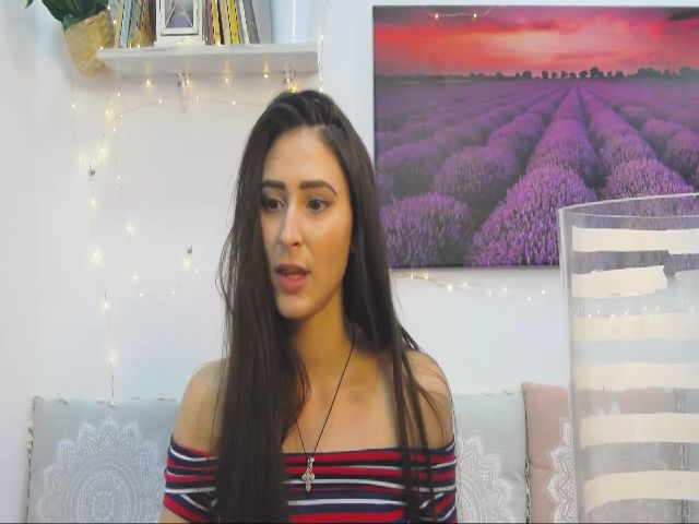 Live sex webcam photo for MaraW #253833372
