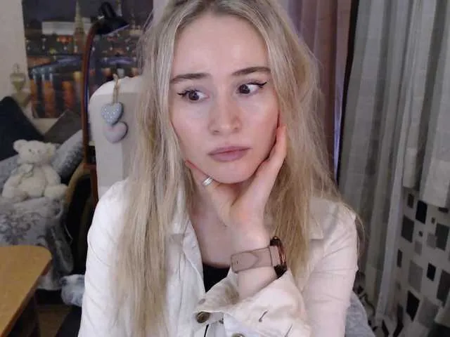 Live sex webcam photo for xyliganka777 #241245661