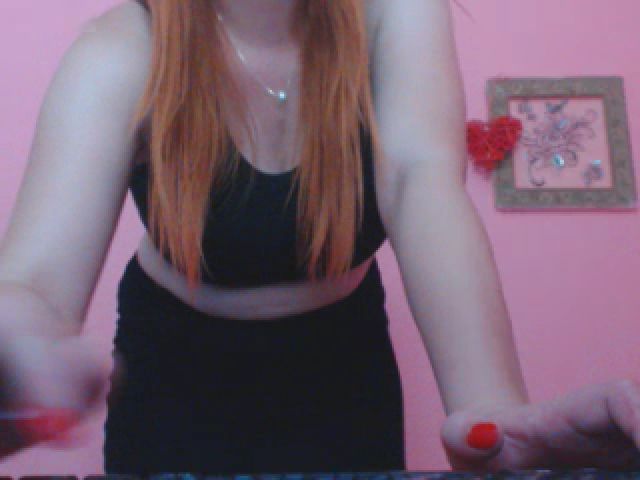 Live sex webcam photo for JiMiola #260843657