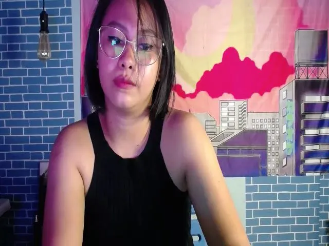 Live sex webcam photo for GoddessShaiya #258516814