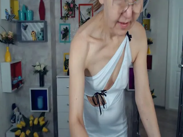 Live sex webcam photo for Greybunny #262998618