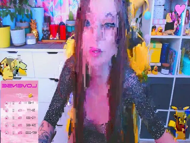 Live sex webcam photo for JinjerMoon #253798851