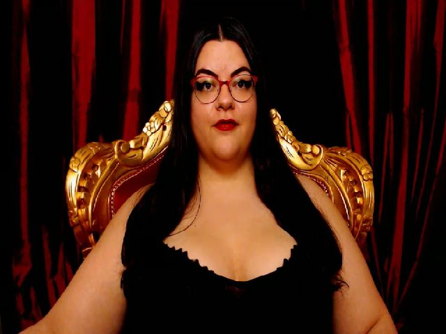 Live sex webcam photo for MissLillyBBW #256370752