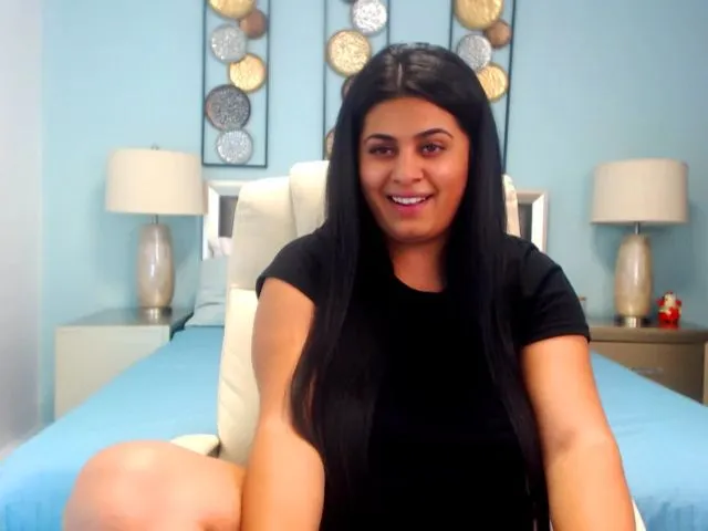 Live sex webcam photo for HeidiCutie #258060802