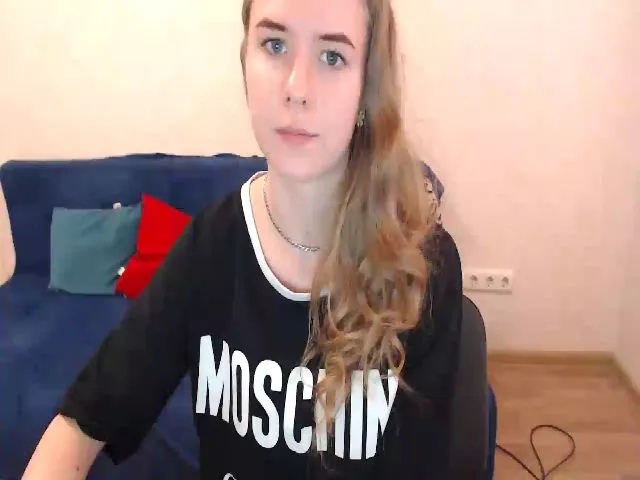 Live sex webcam photo for Limana_xo #257033960