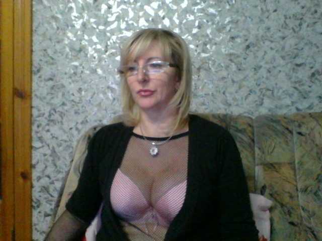 Live sex webcam photo for RoseQMagic #241018547