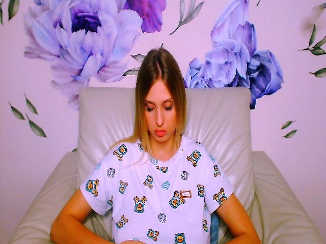 Live sex webcam photo for Vital__Force #252509480