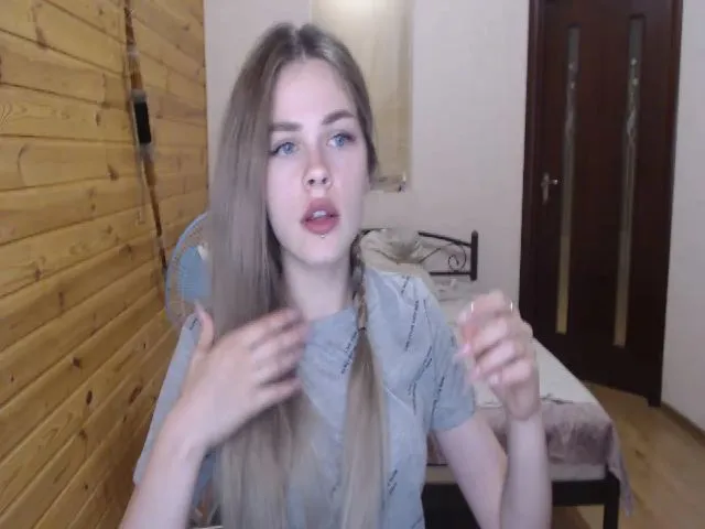 Live sex webcam photo for sweetsourfox #264520686