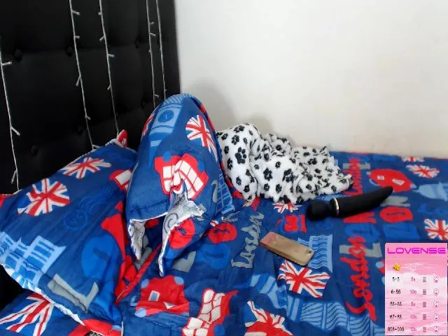 Live sex webcam photo for vero05 #255008410