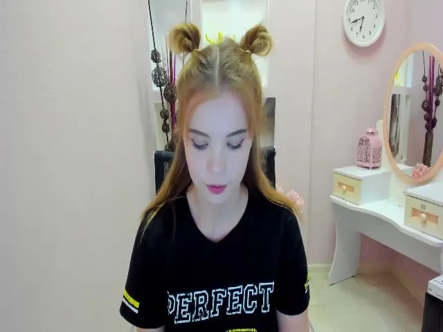 Live sex webcam photo for VeronicaRangy #264068115