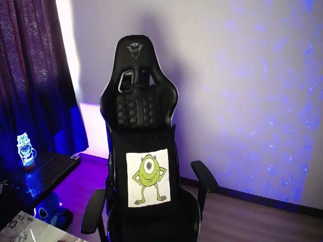 Live sex webcam photo for BiancaMiller #253755738