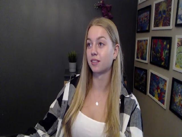 Live sex webcam photo for LUSTerica #265428139